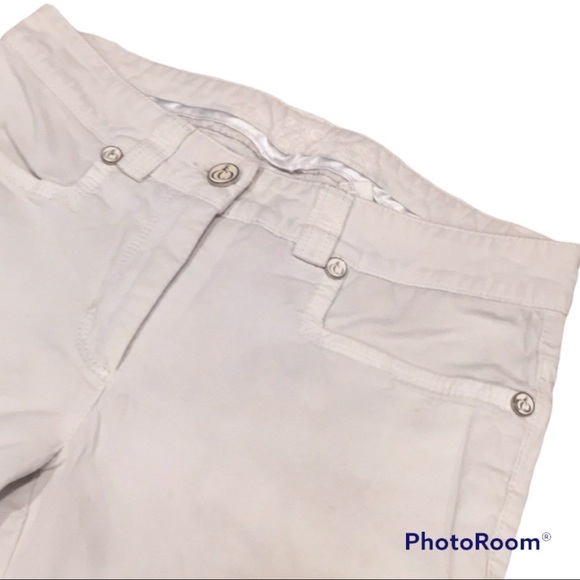 Cambio Chic Pocketed Ankle Pants in Soft White, Size 2 - Picture 1 of 6